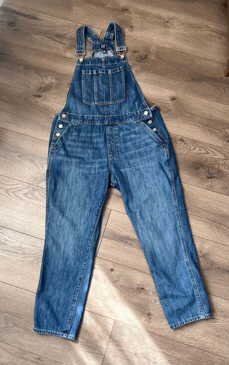 GAP - Picture 3 of 7